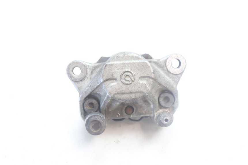 photo de ÉTRIER DE FREIN ARRIÈRE YAMAHA YP MAJESTY 125 (2002 - 2006) - Autre angle de vue