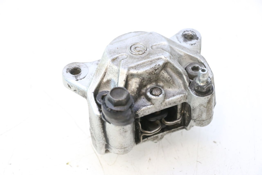 photo de ETRIER FREIN ARRIERE YAMAHA YP MAJESTY 125 (2007 - 2010) - Autre angle de vue