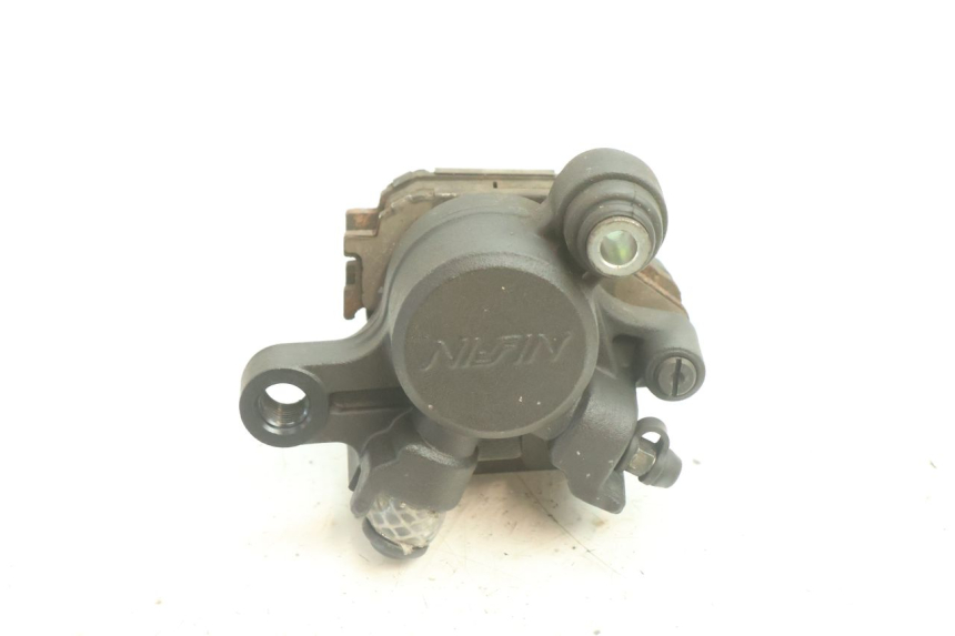 photo de ETRIER FREIN ARRIERE YAMAHA YZF R6 600 (2008 - 2009) - Gros plan technique