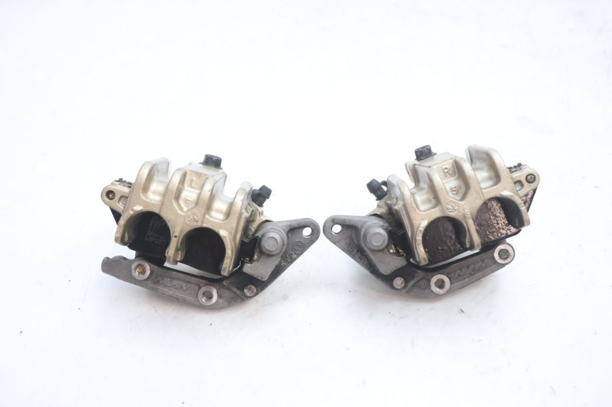 photo de ETRIER FREIN AVANT HONDA CB F HORNET 600 (2005 - 2006) - Vue d’ensemble