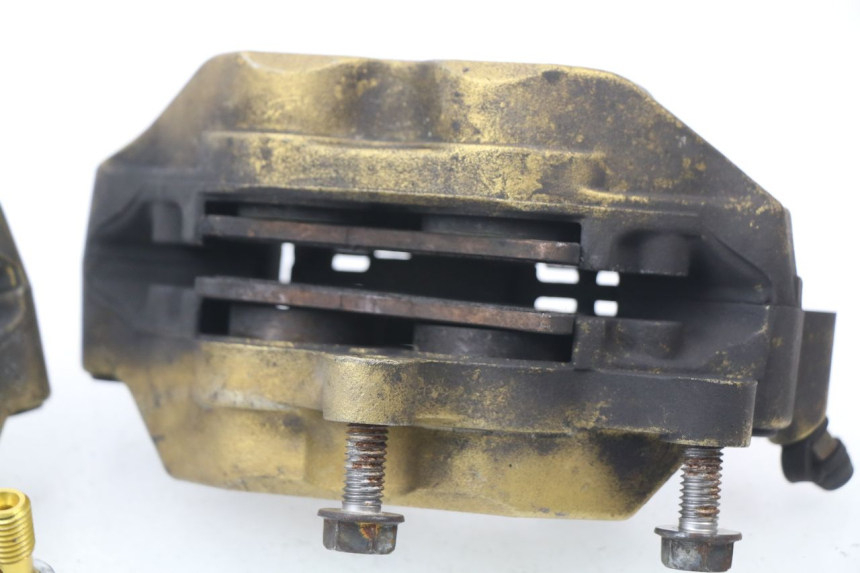 photo de ETRIER FREIN AVANT HONDA CBR 929 RR FIREBLADE 900 (2000 - 2001) - Détail de la pièce