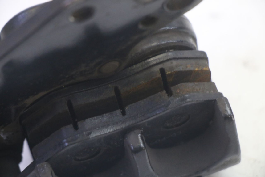 photo de ÉTRIER DE FREIN AVANT SYM FIDDLE 3 III 125 (2014 - 2020) - Points de fixation