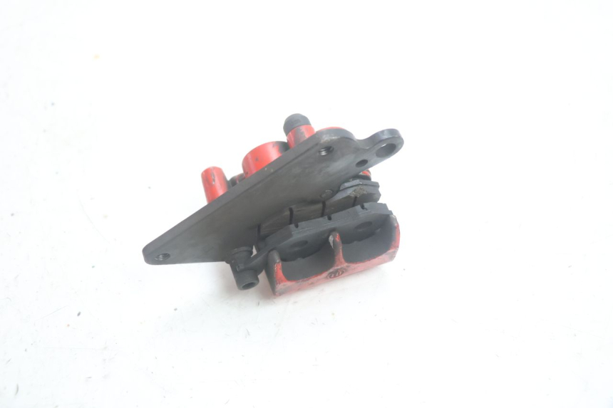 photo de ÉTRIER DE FREIN AVANT SYM FIDDLE 3 III 50 (2014 - 2020) - Points de fixation