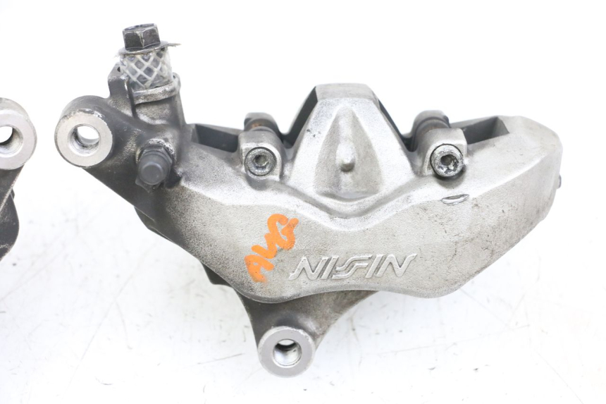 photo de ETRIER FREIN AVANT YAMAHA FJR ABS 1300 (2006 - 2012) - Détails caractéristiques