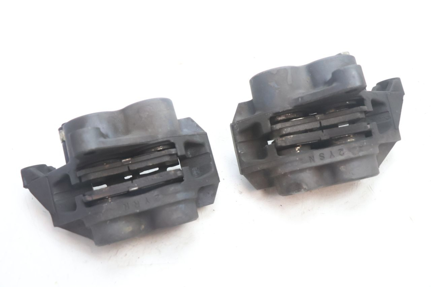 photo de ETRIER FREIN AVANT YAMAHA FJR 1300 (2001 - 2005) - Points de fixation