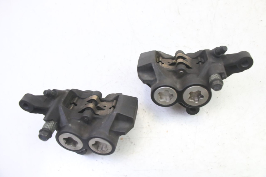 photo de ETRIER FREIN AVANT YAMAHA FZ6 FAZER S2 600 (2007 - 2011)