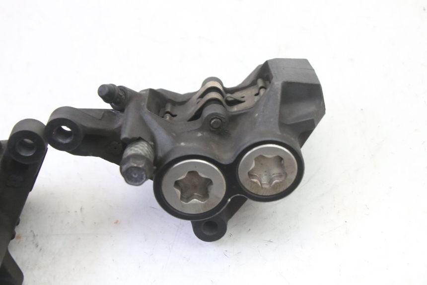 photo de ETRIER FREIN AVANT YAMAHA FZ6 FAZER S2 600 (2007 - 2011)