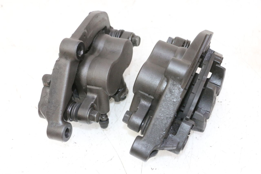 photo de ETRIER FREIN AVANT YAMAHA FZ6 N FAZER 600 (2004 - 2006)