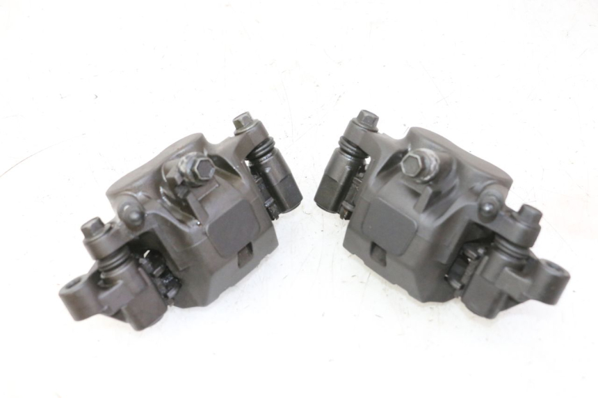 photo de ETRIER FREIN AVANT YAMAHA FZ6 N FAZER 600 (2004 - 2006)