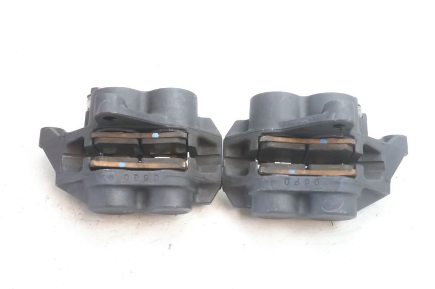 photo de ETRIER FREIN AVANT YAMAHA FZ8 800 (2010 - 2016) - Marquages et références