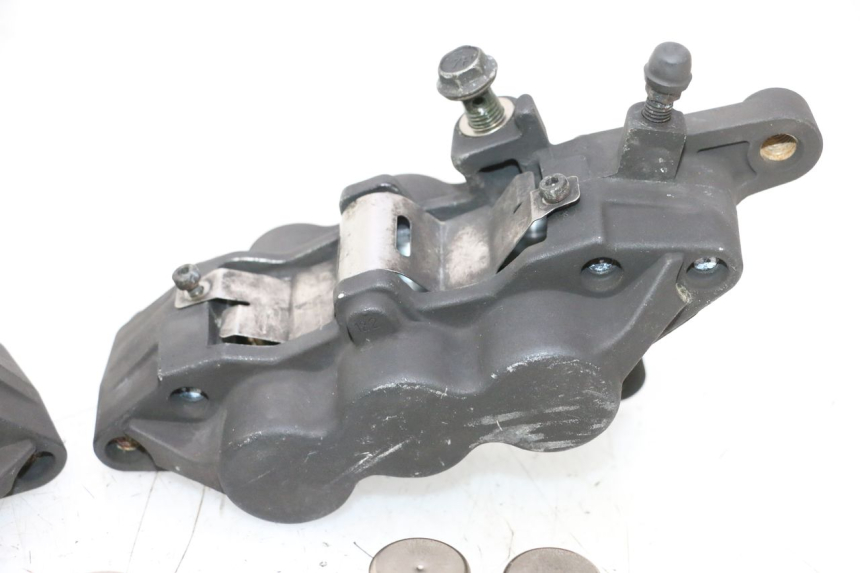photo de ETRIER FREIN AVANT SUZUKI GSF N BANDIT 1200 (2001 - 2005) - Vue produit