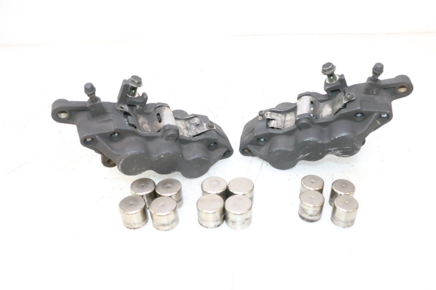 photo de ETRIER FREIN AVANT SUZUKI GSF N BANDIT 1200 (2001 - 2005) - Détails caractéristiques