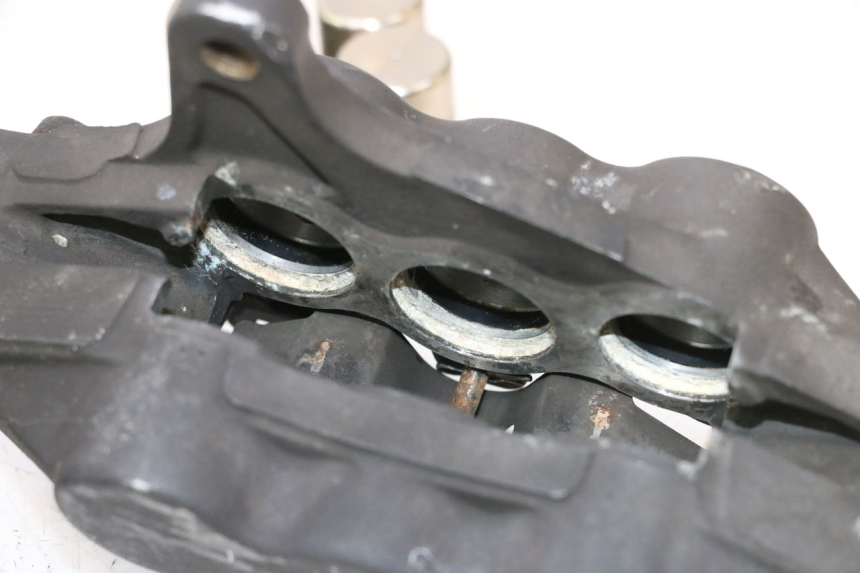 photo de ETRIER FREIN AVANT SUZUKI GSF N BANDIT 1200 (2001 - 2005) - État de surface