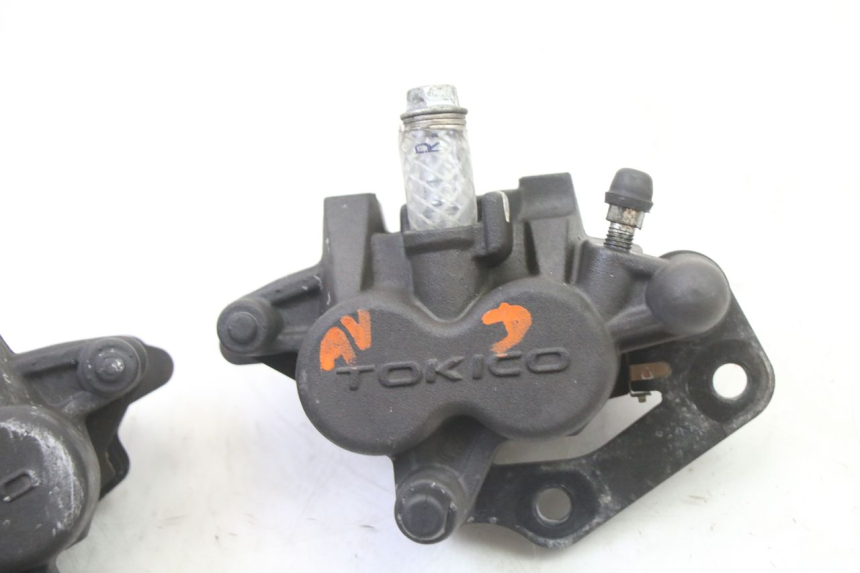 photo de ETRIER FREIN AVANT SUZUKI GSR 750 (2011 - 2017)