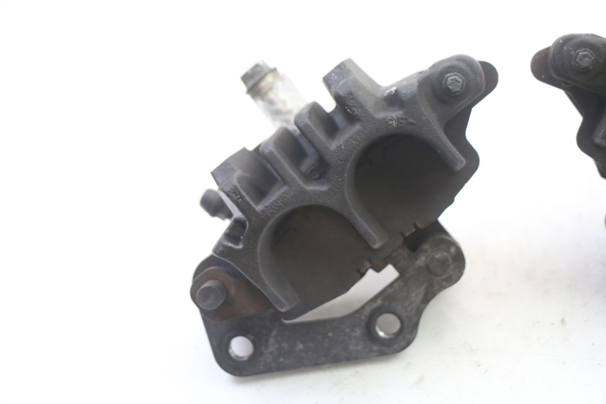 photo de ETRIER FREIN AVANT SUZUKI GSR 750 (2011 - 2017)