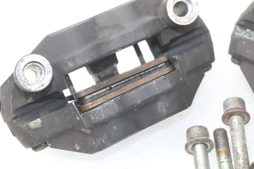 photo de ETRIER FREIN AVANT SUZUKI GSX-R GSXR 600 (2008 - 2010) - Autre angle de vue