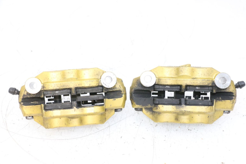 photo de ETRIER FREIN AVANT SUZUKI GSXR GSX-R 1000 (2003 - 2004) - Gros plan technique