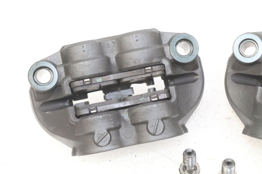 photo de ÉTRIER DE FREIN AVANT HONDA CB R 1000 (2018 - 2023)