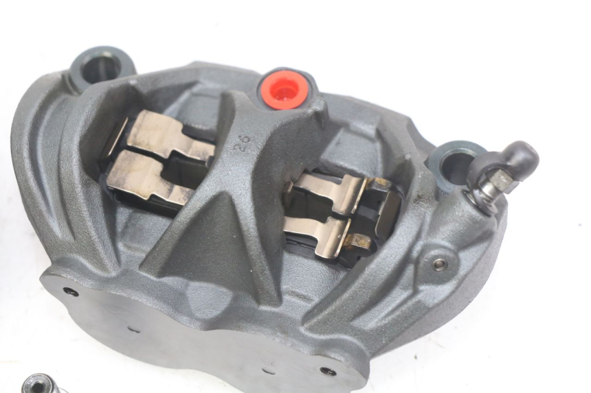 photo de ÉTRIER DE FREIN AVANT HONDA CB R 1000 (2018 - 2023)
