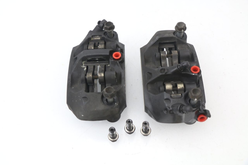 photo de ETRIER FREIN AVANT HONDA VFR F 1200 (2010 - 2015)