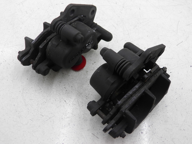 photo de ETRIER FREIN AVANT KAWASAKI ER-6 ER6 N 650 (2005 - 2009) - Points de fixation