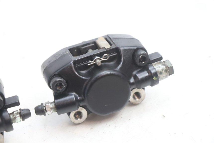 photo de ÉTRIER DE FREIN AVANT PIAGGIO MP3 LT 400 (2007 - 2012) - Zoom état d’usage