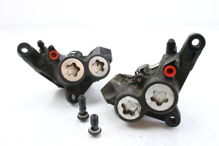 photo de ÉTRIER DE FREIN AVANT YAMAHA MT-07 MT07 700 (2018 - 2020)