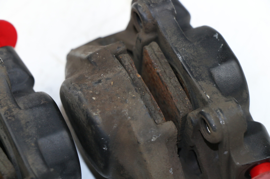 photo de ETRIER FREIN AVANT PIAGGIO MP3 125 (2006 - 2014) - Points de fixation
