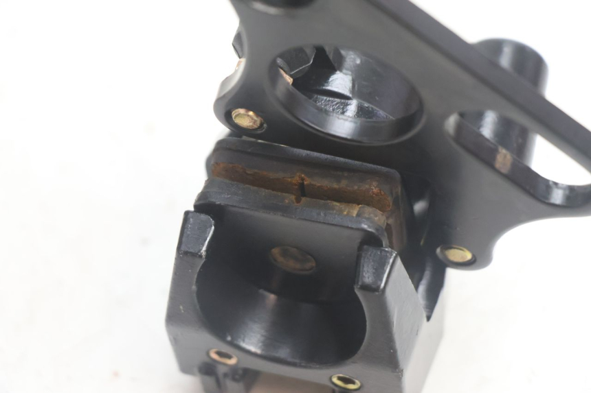 photo de ÉTRIER DE FREIN AVANT APOLLO RFZ 150 - État de surface