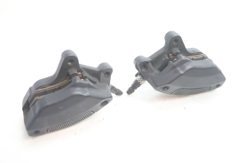 photo de ETRIER FREIN AVANT HARLEY DAVIDSON ROAD GLIDE FLTRXSE 1920 (2018 - 2022) - Détails caractéristiques