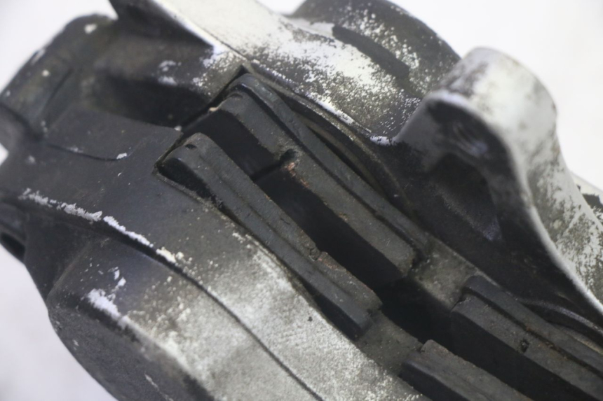 photo de ETRIER FREIN AVANT DAELIM S1 125 (2007 - 2016) - Points de fixation