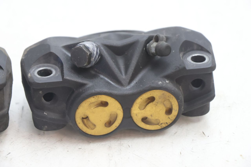 photo de ETRIER FREIN AVANT CAN-AM SPYDER RS 1000 (2008 - 2012) - Zoom état d’usage