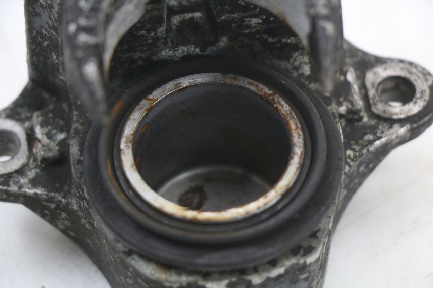 photo de ETRIER FREIN AVANT SUZUKI GSX E 250 (1982 - 1983)