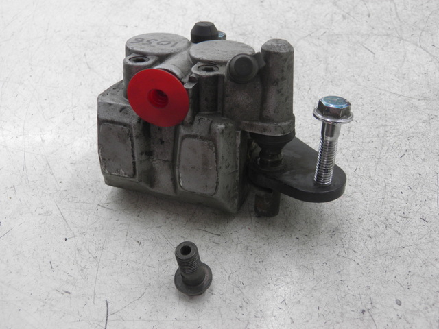 photo de ÉTRIER DE FREIN AVANT SYM FIDDLE 2 50 (2008 - 2013)