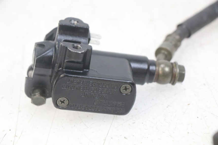 photo de ÉTRIER DE FREIN AVANT UNIVERSAL BIKE ZN50QT-11B 50 (2018 - 2021)