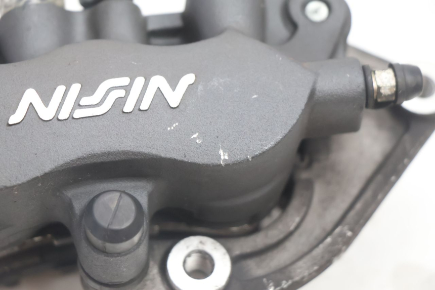 photo de ETRIER FREIN AVANT HONDA VFR FI RC46 800 (1998 - 2001) - Vue d’ensemble