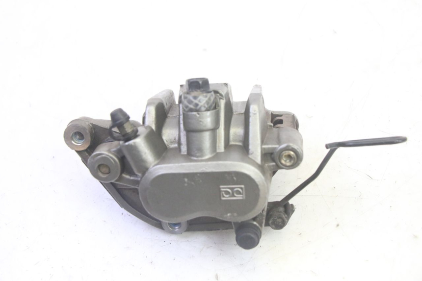 photo de ÉTRIER DE FREIN AVANT DAELIM VJ ROADWIN FI 125 (2008 - 2017) - Détail de la pièce