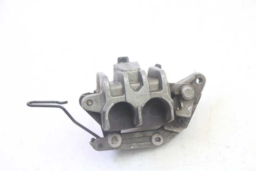 photo de ÉTRIER DE FREIN AVANT DAELIM VJ ROADWIN FI 125 (2008 - 2017) - Gros plan technique