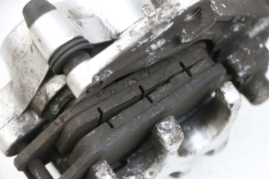 photo de ÉTRIER DE FREIN AVANT YAMAHA X-MAX XMAX 125 (2010 - 2013) - Zoom état d’usage