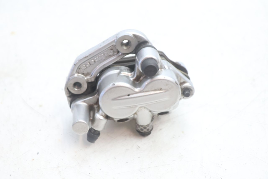 photo de ÉTRIER DE FREIN AVANT YAMAHA XMAX X-MAX 125 (2006 - 2009) - Autre angle de vue