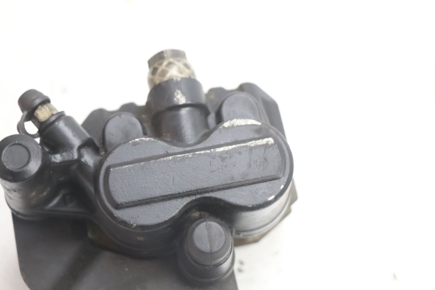 photo de ÉTRIER DE FREIN AVANT PIAGGIO X9 EVOLUTION 125 (2003 - 2007) - Autre angle de vue