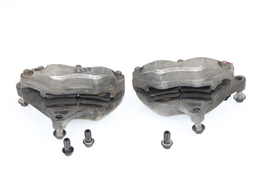 photo de ETRIER FREIN AVANT YAMAHA FJR ABS 1300 (2006 - 2012)