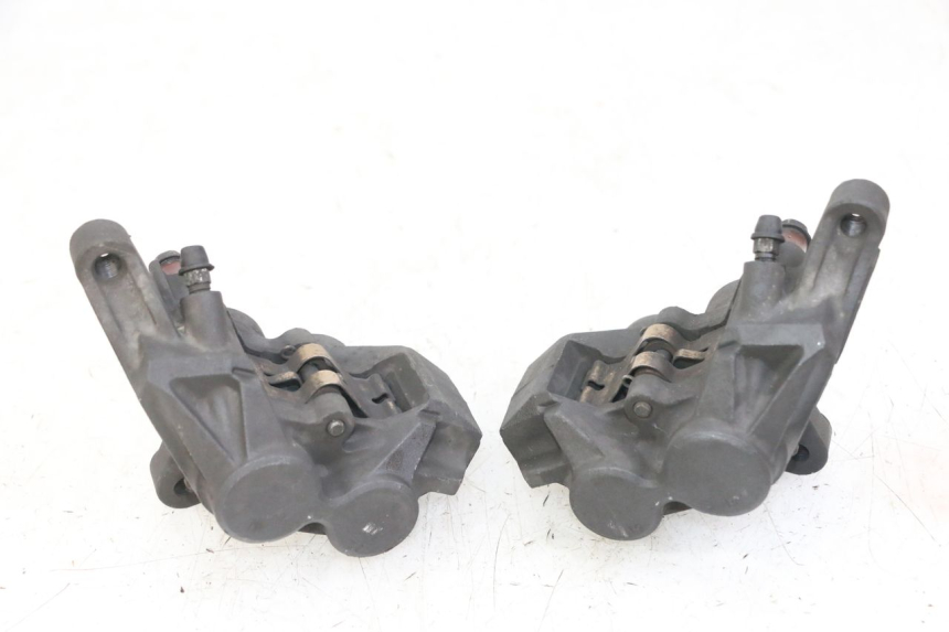 photo de ÉTRIER DE FREIN AVANT YAMAHA FZS FAZER 600 (2001 - 2003)