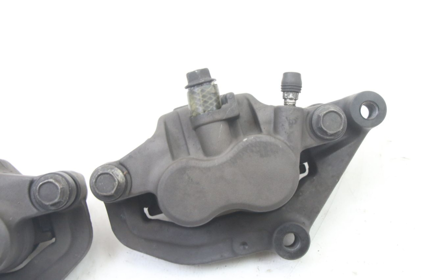 photo de ETRIER FREIN AVANT YAMAHA XJ6 ABS 600 (2008 - 2016)