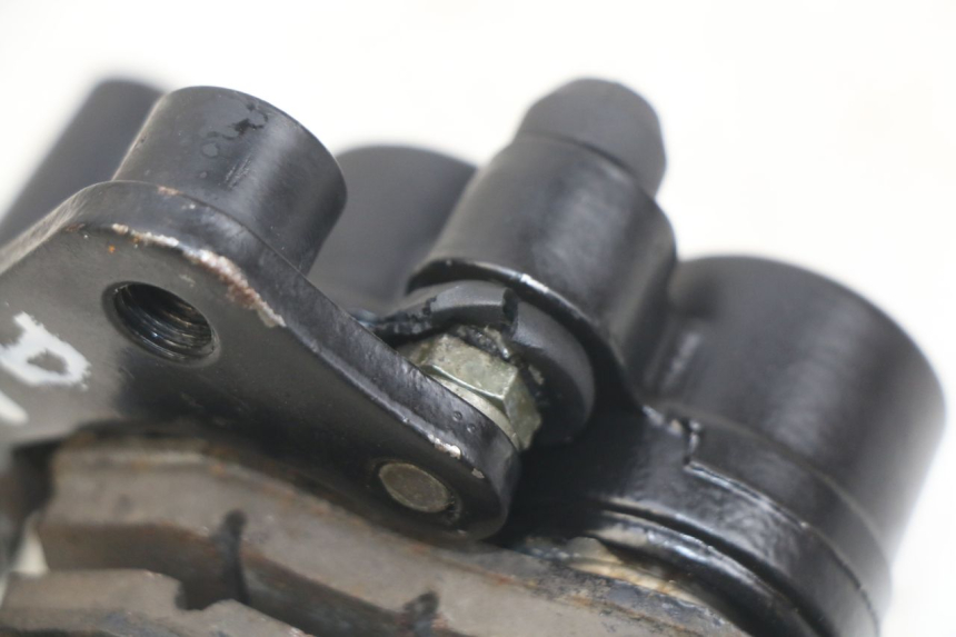 photo de ÉTRIER DE FREIN AVANT YAMASAKI RAPTOR 50 (2013 - 2018)