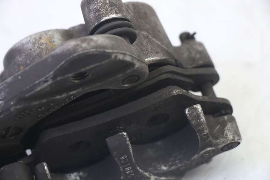 photo de ETRIER FREIN AVANT YAMAHA YP MAJESTY 125 (2007 - 2010)