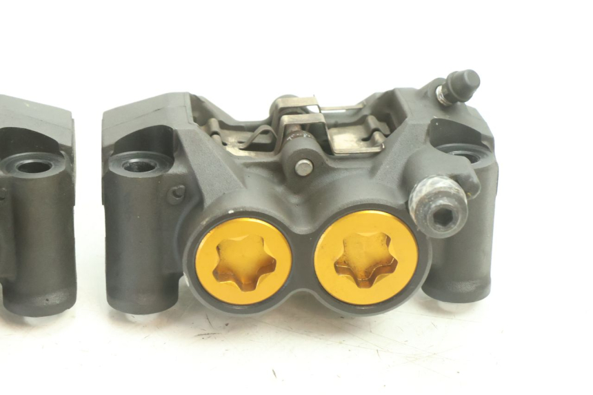 photo de ETRIER FREIN AVANT YAMAHA YZF R6 600 (2008 - 2009) - Zoom état d’usage