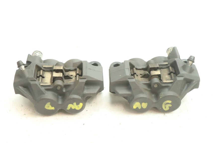 photo de ETRIER FREIN AVANT YAMAHA YZF R6 600 (2008 - 2009) - Gros plan technique