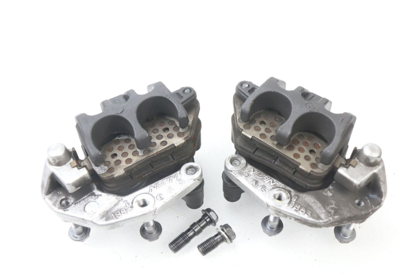 photo de ETRIER FREIN AVANT KAWASAKI Z ABS 750 (2007 - 2013) - Gros plan technique