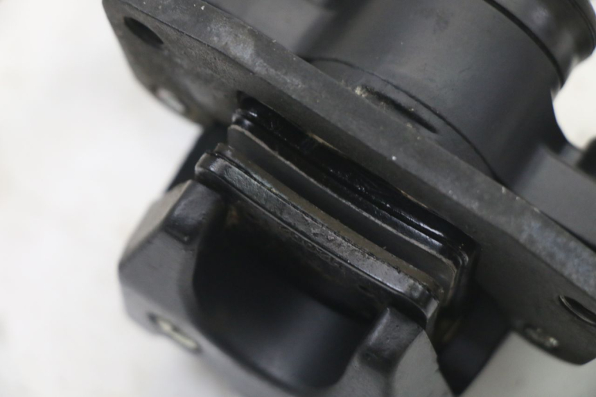 photo de ETRIER FREIN ROLL LOCK PIAGGIO MP3 LT 400 (2007 - 2012)